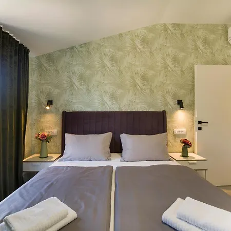 Apartman Luxury Joy In New - With Heated Pool Split
