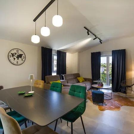 Apartman Luxury Joy In New - With Heated Pool