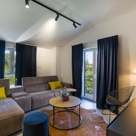 Apartman Luxury Joy In New - With Heated Pool