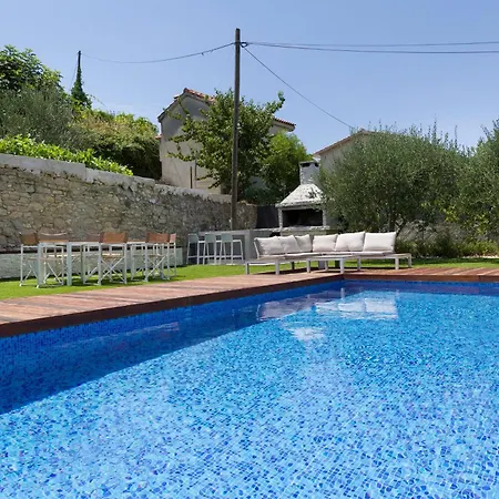 Luxury Joy In New - With Heated Pool Apartman
