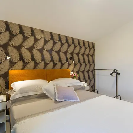 Apartman Luxury Joy In New - With Heated Pool Split
