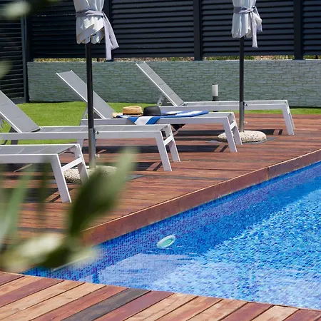 Luxury Joy In New - With Heated Pool Apartman *